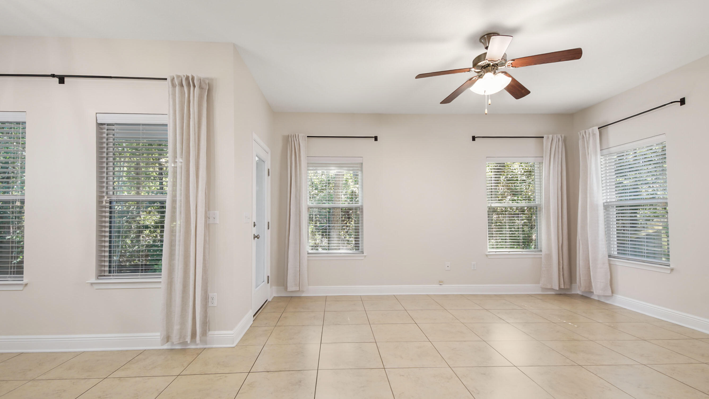 Mosaic Oaks - Residential