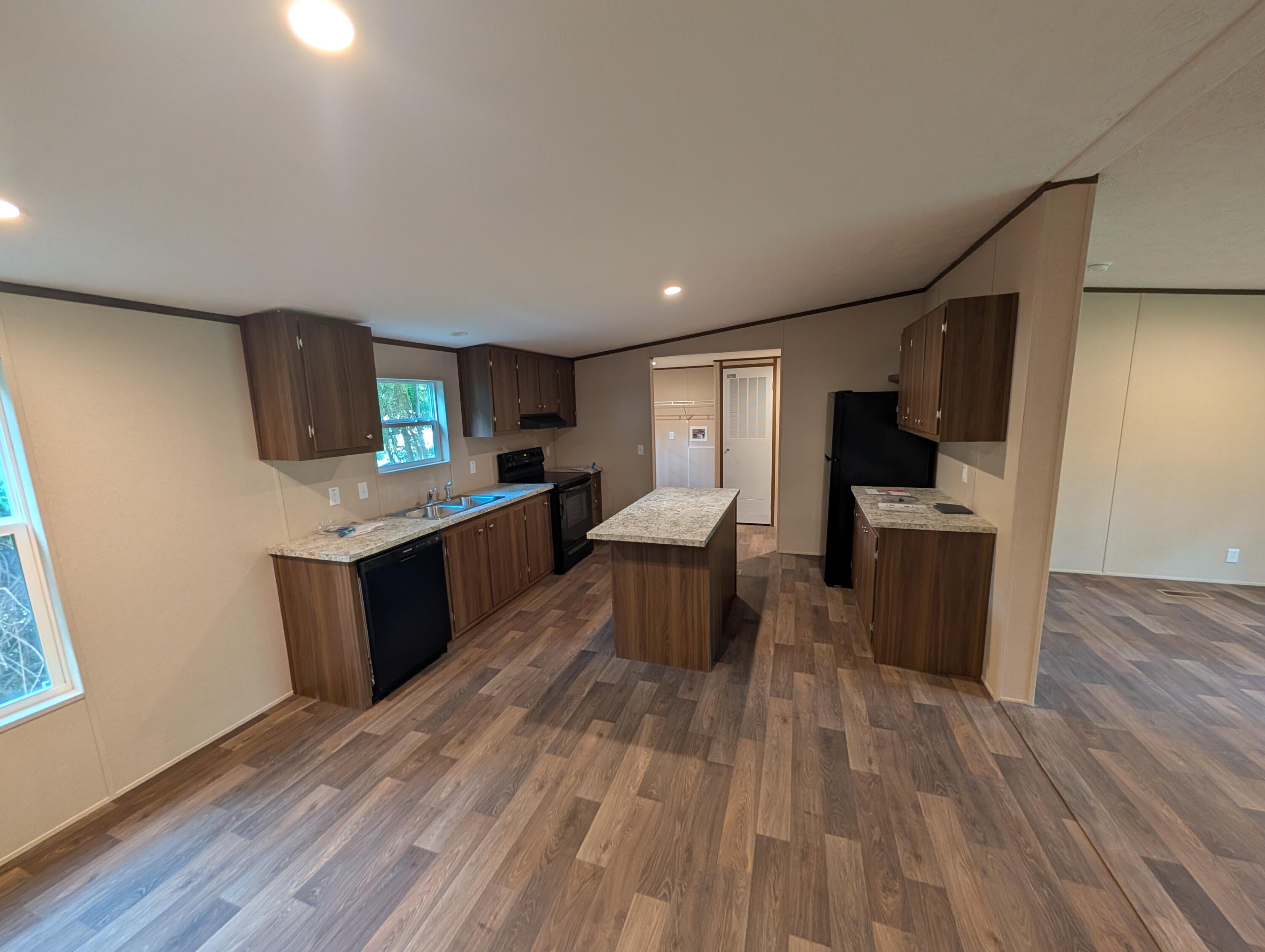 TOWN OF SANTA ROSA - Residential