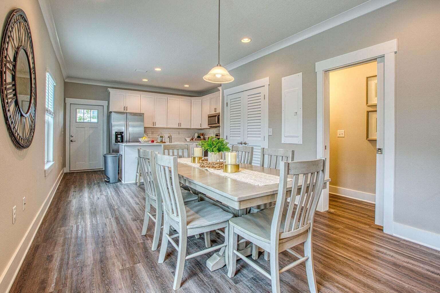 VERANDAS OF FREEPORT, THE - Residential Lease