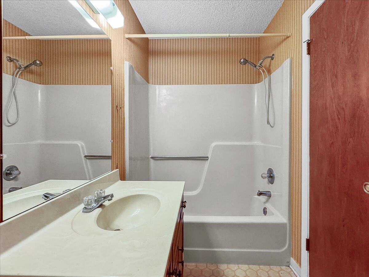 Harbor Townhomes - Residential