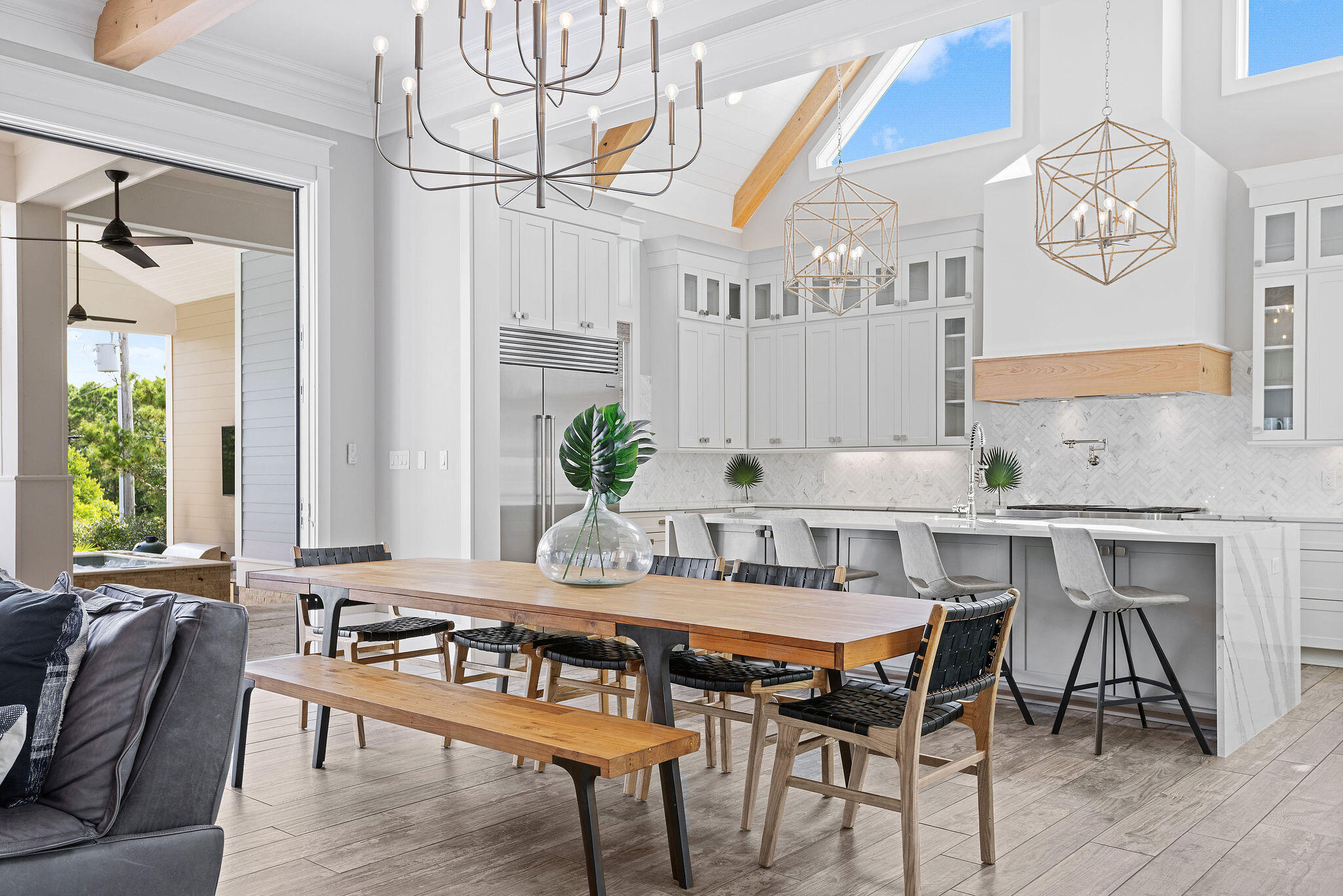 BEACH HIGHLAND - Residential