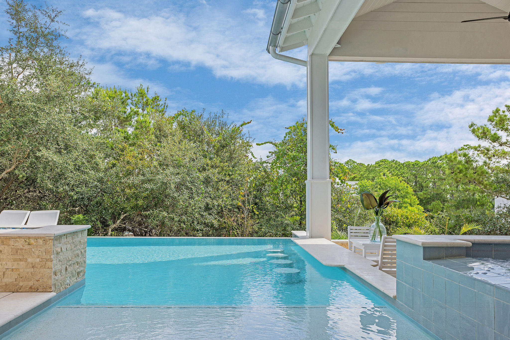 BEACH HIGHLAND - Residential