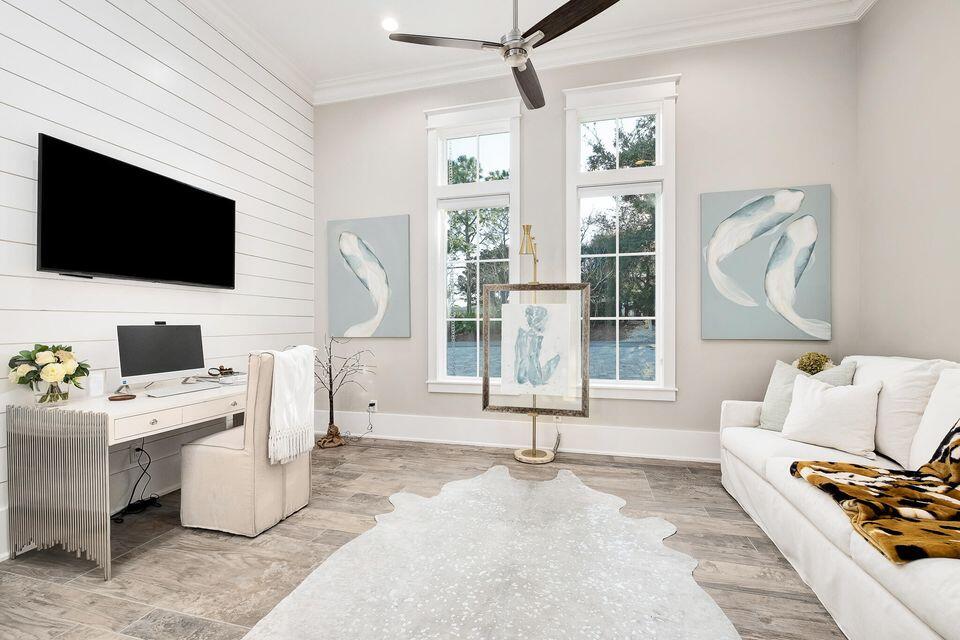 BEACH HIGHLAND - Residential