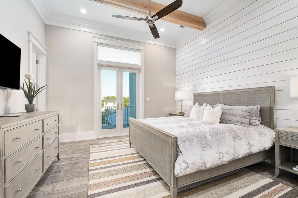 BEACH HIGHLAND - Residential