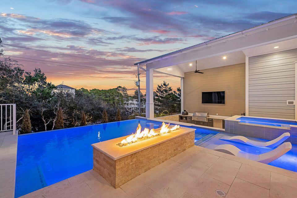 BEACH HIGHLAND - Residential