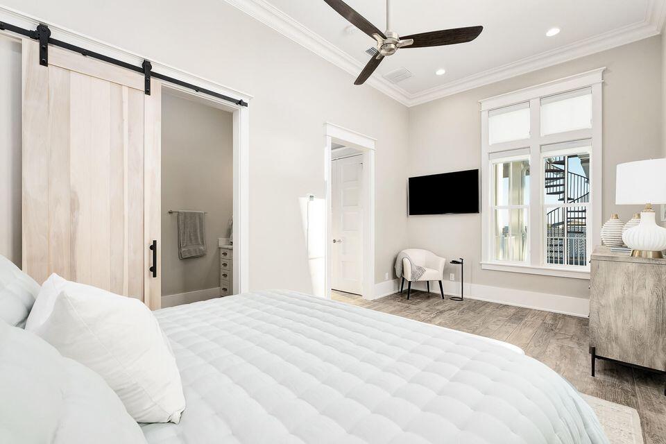 BEACH HIGHLAND - Residential