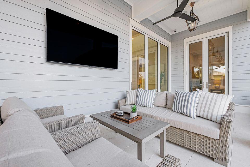 BEACH HIGHLAND - Residential