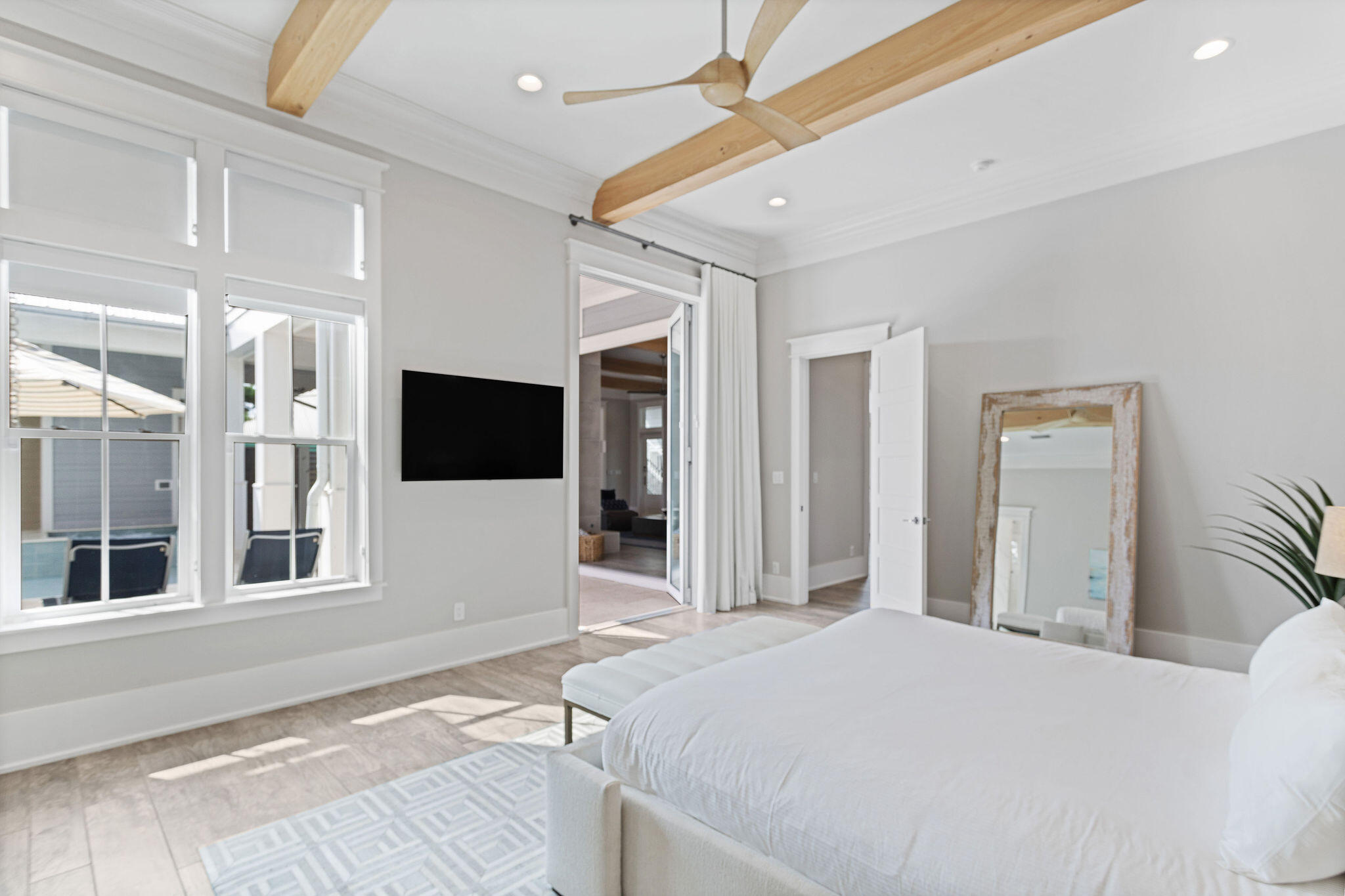BEACH HIGHLAND - Residential