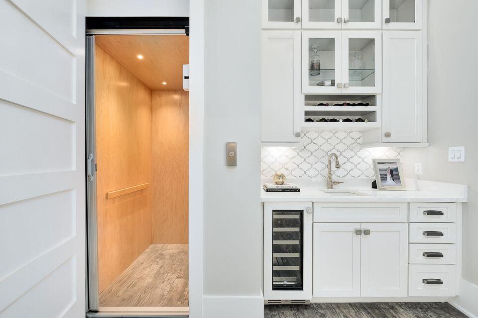 BEACH HIGHLAND - Residential