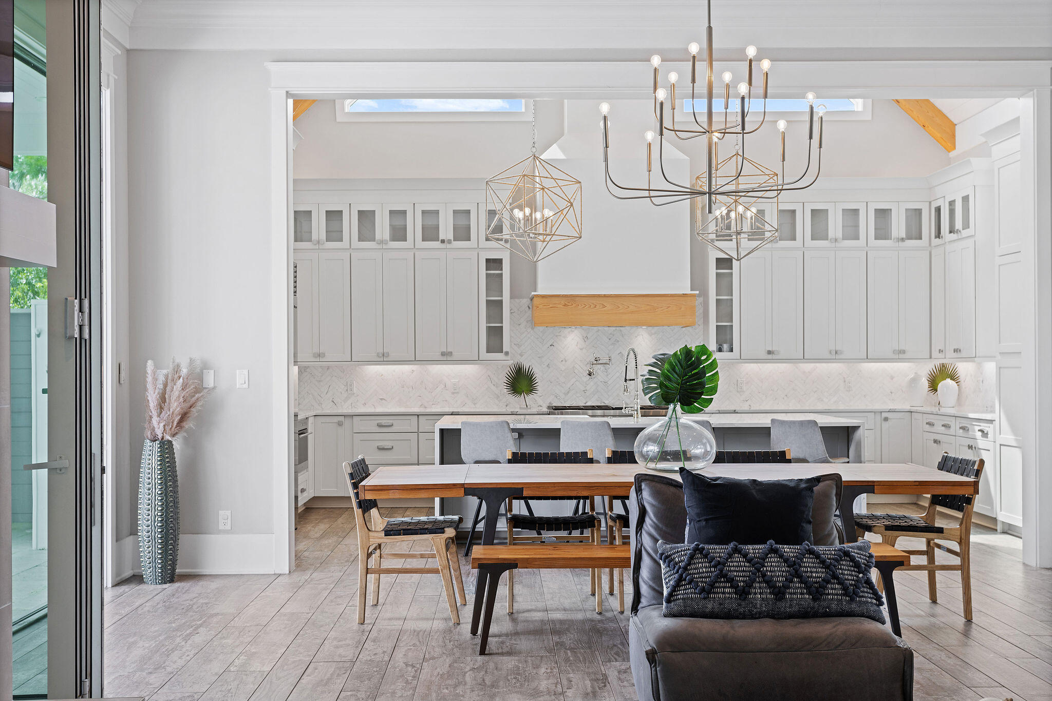 BEACH HIGHLAND - Residential