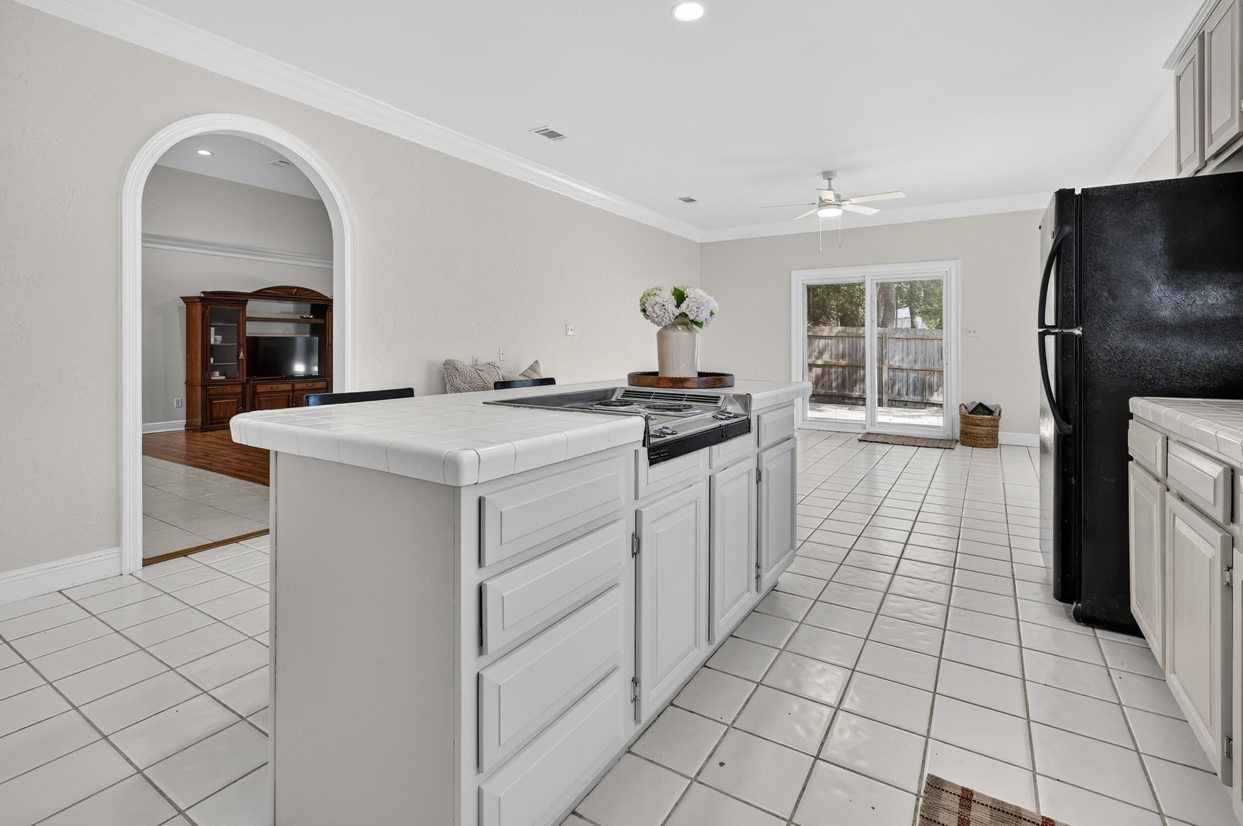 LAKE POINTE - Residential