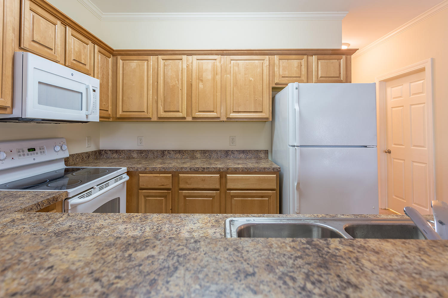 GRAND PINES - Residential Lease