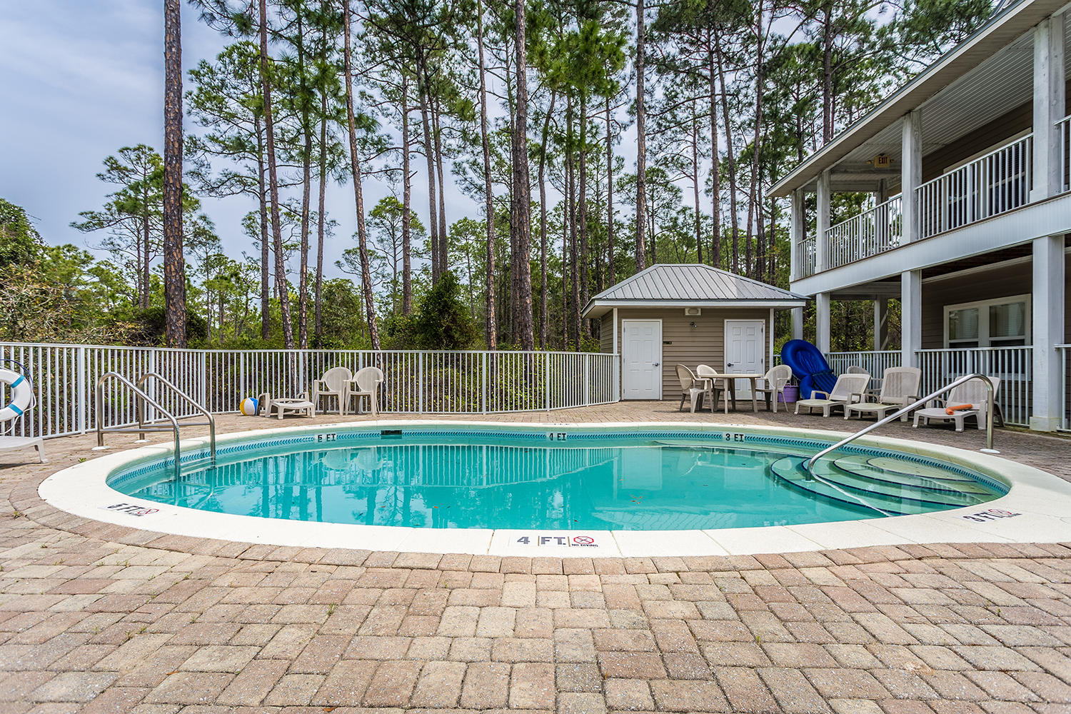 GRAND PINES - Residential Lease