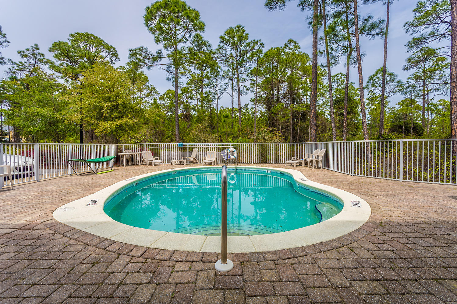 GRAND PINES - Residential Lease