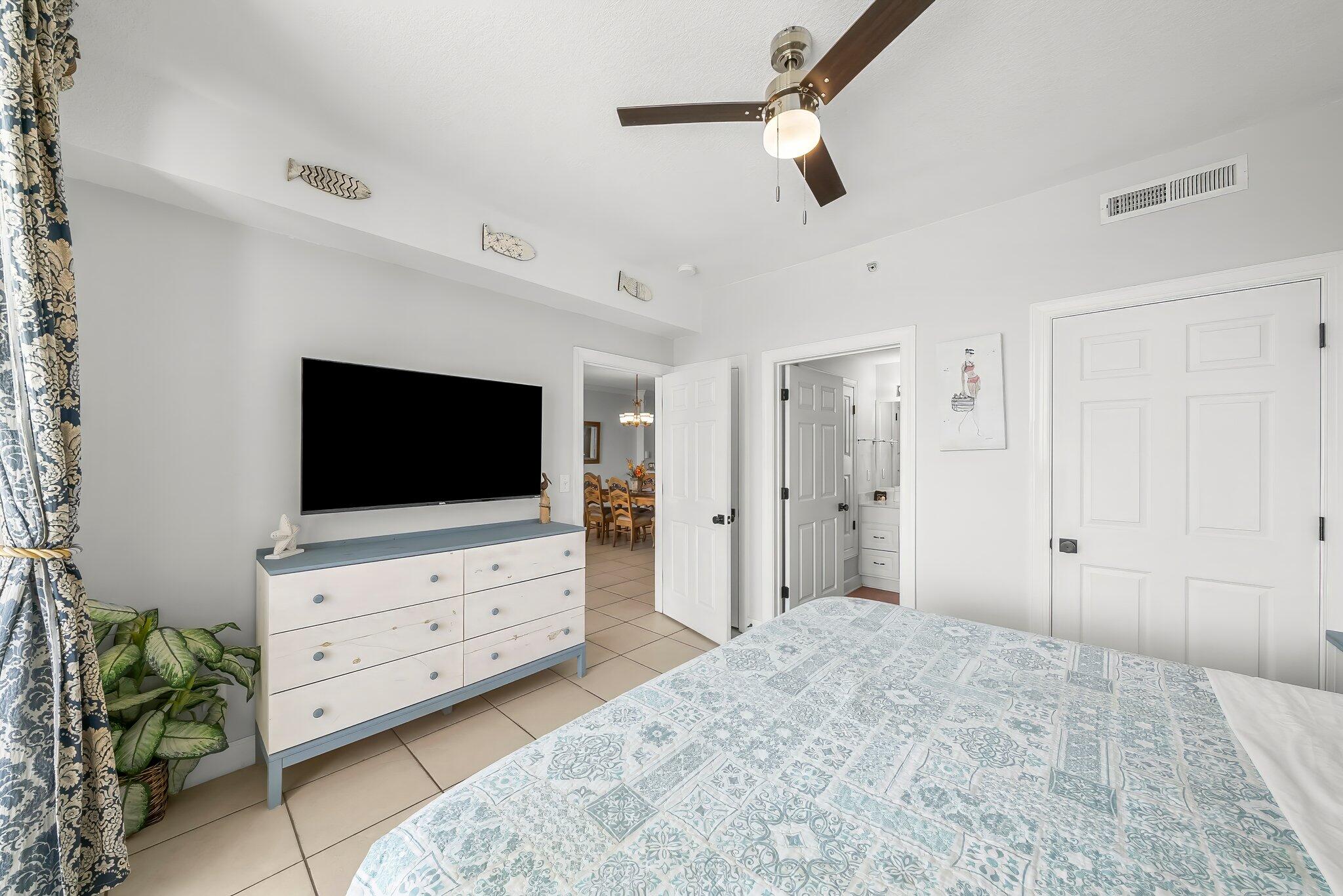 EMERALD ISLE - Residential