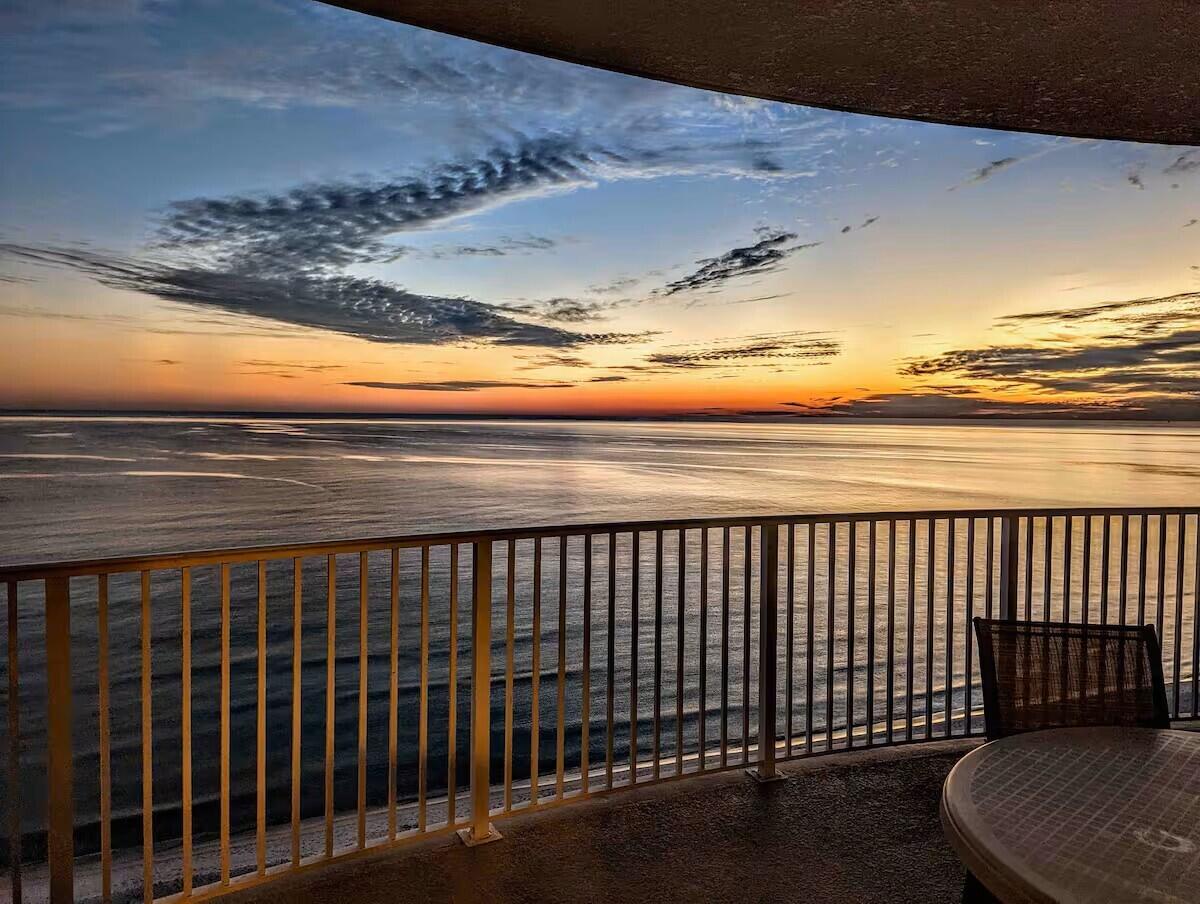EMERALD ISLE - Residential