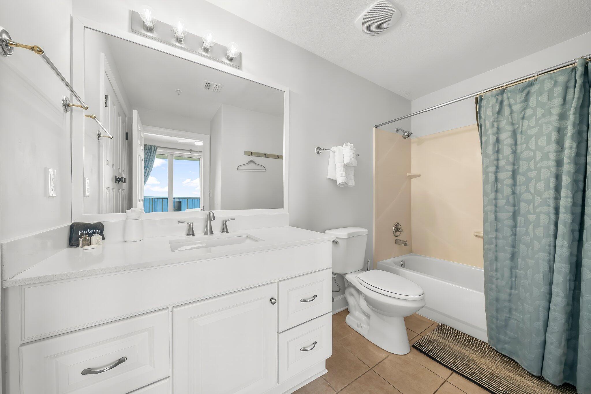 EMERALD ISLE - Residential
