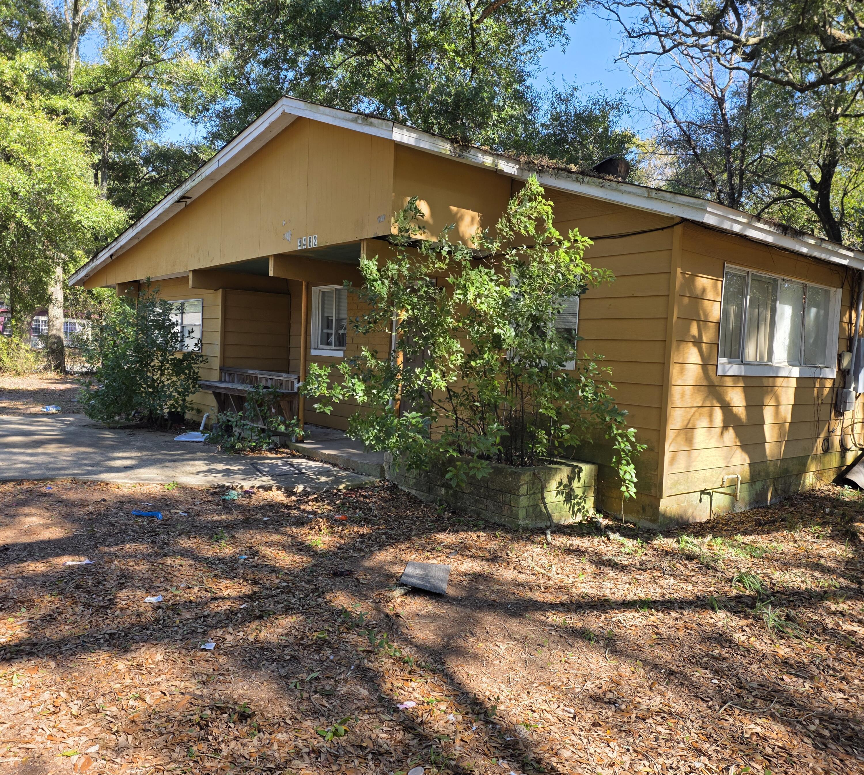 MONTCLAIR - Residential