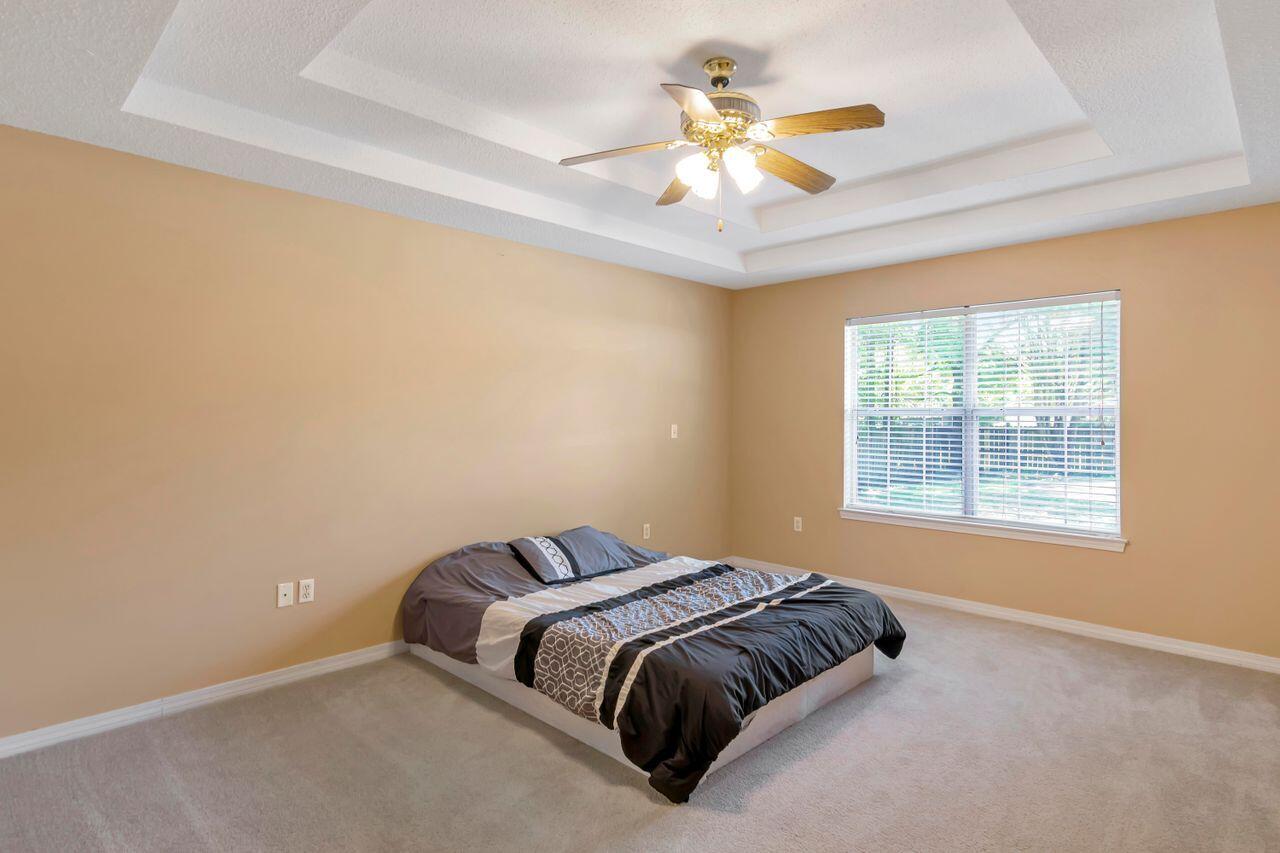 COUNTRY CLUB ESTATES 1 OF CRESTVIEW - Residential