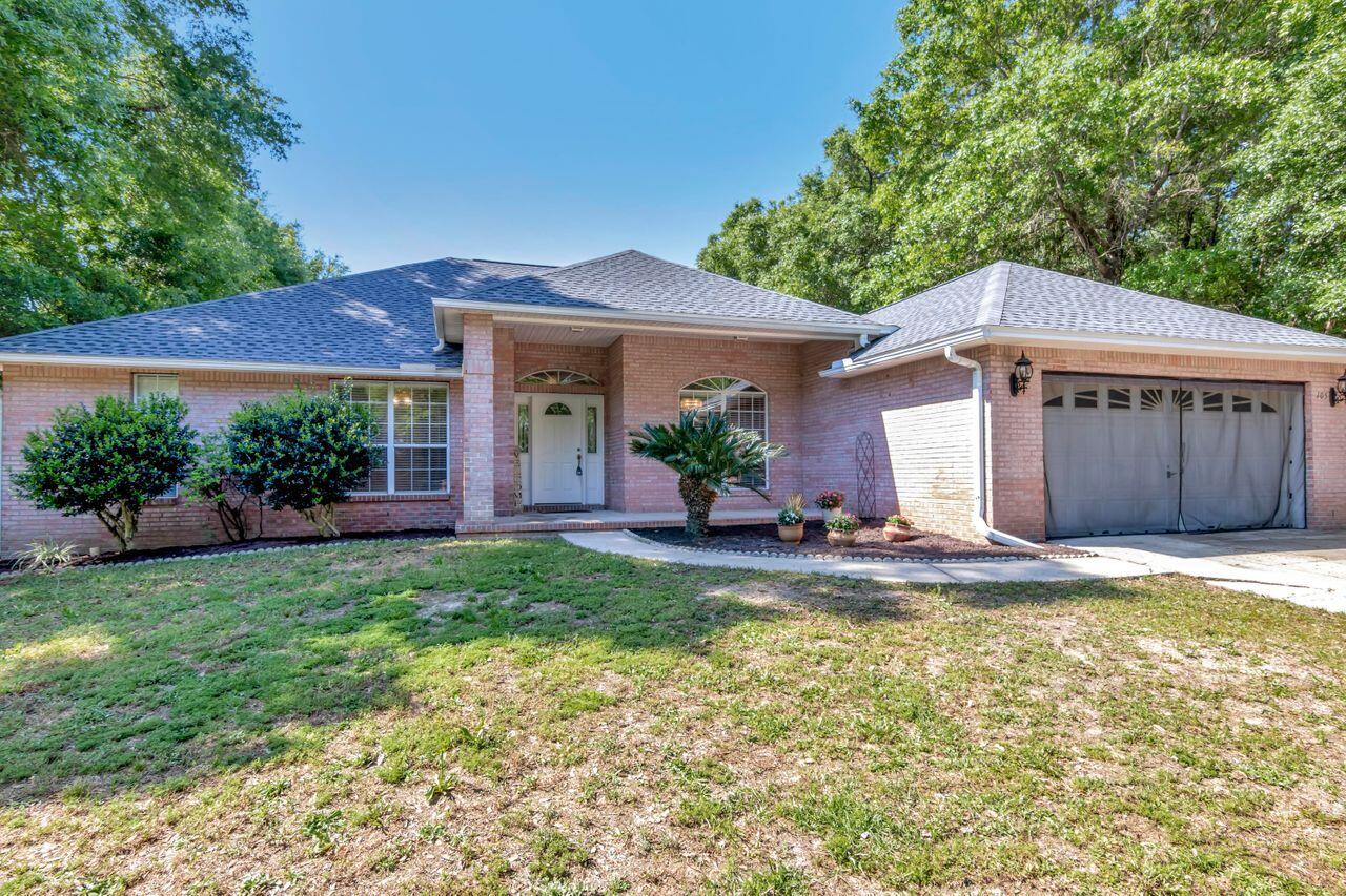 COUNTRY CLUB ESTATES 1 OF CRESTVIEW - Residential