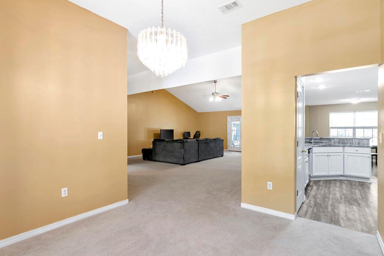 COUNTRY CLUB ESTATES 1 OF CRESTVIEW - Residential