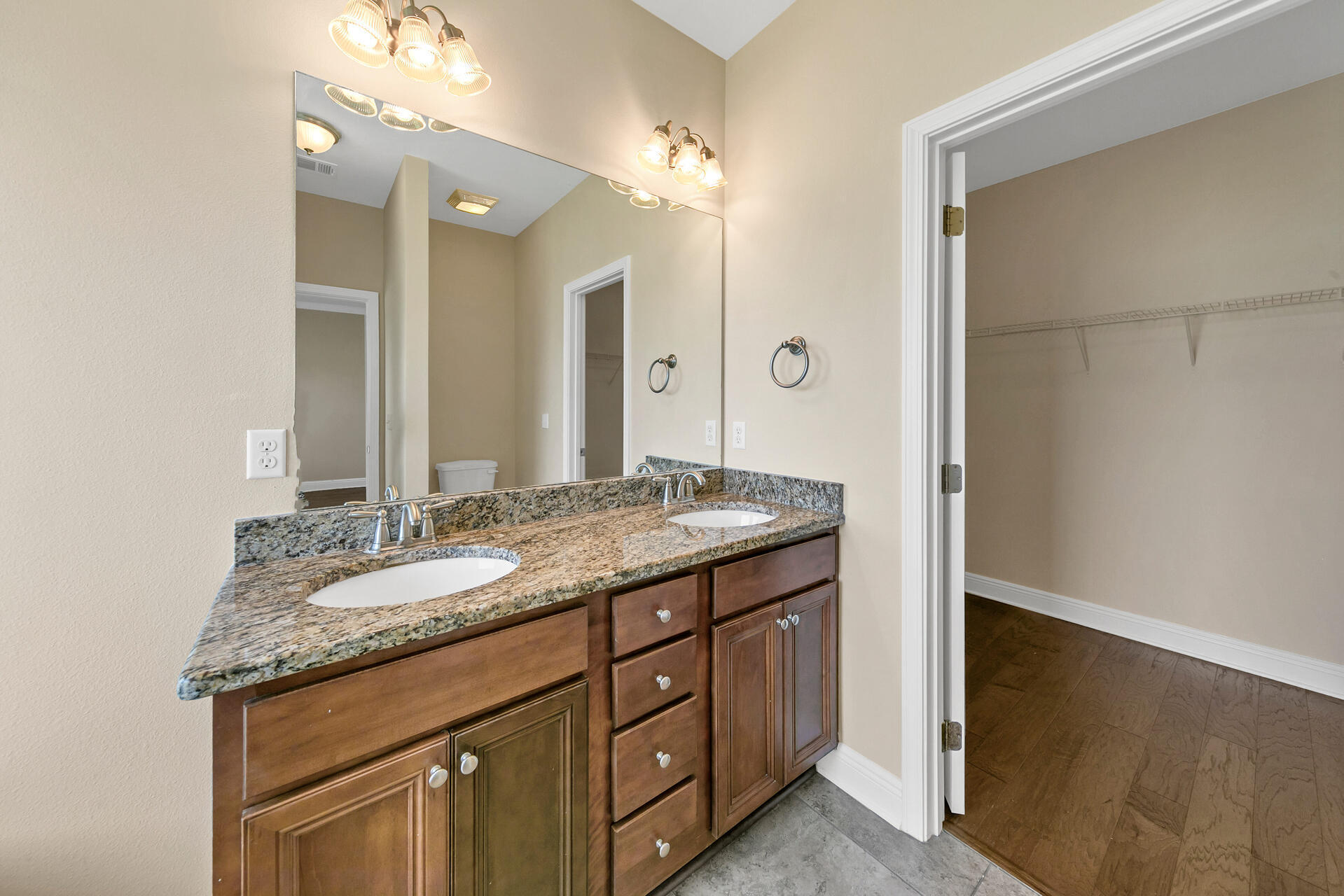 DRIFTWOOD ESTATES - Residential Lease