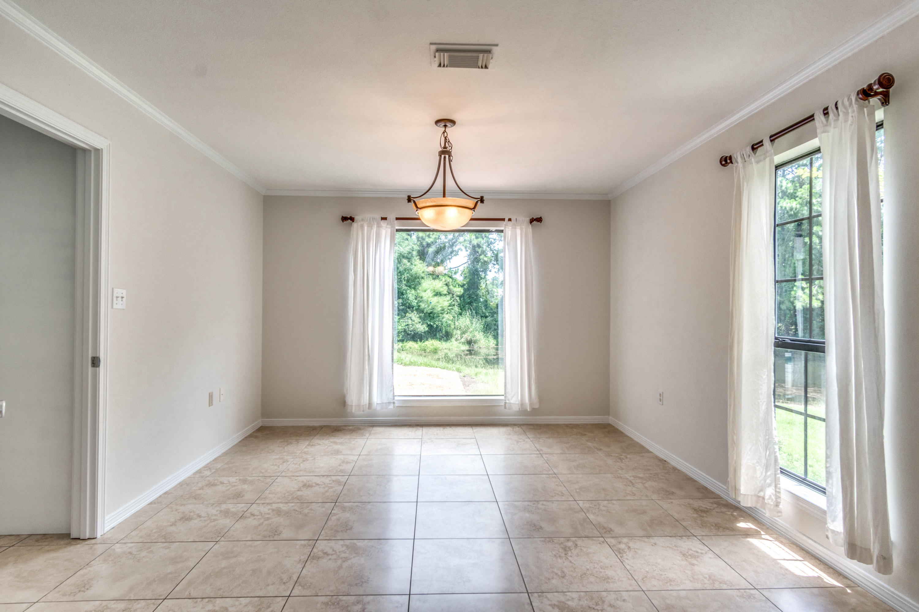 ST ANDREWS EAST BLUEWATER BAY - Residential