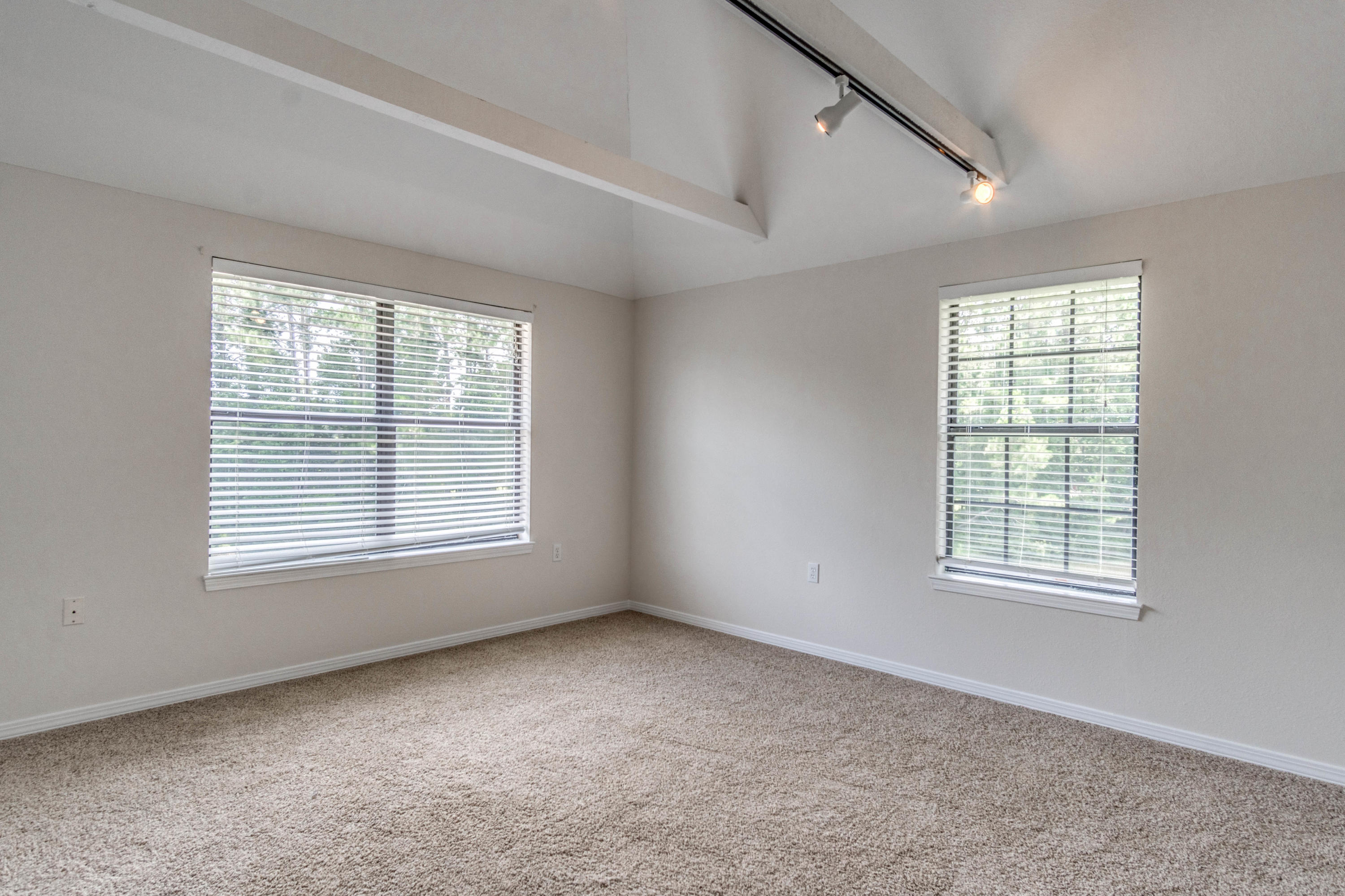 ST ANDREWS EAST BLUEWATER BAY - Residential