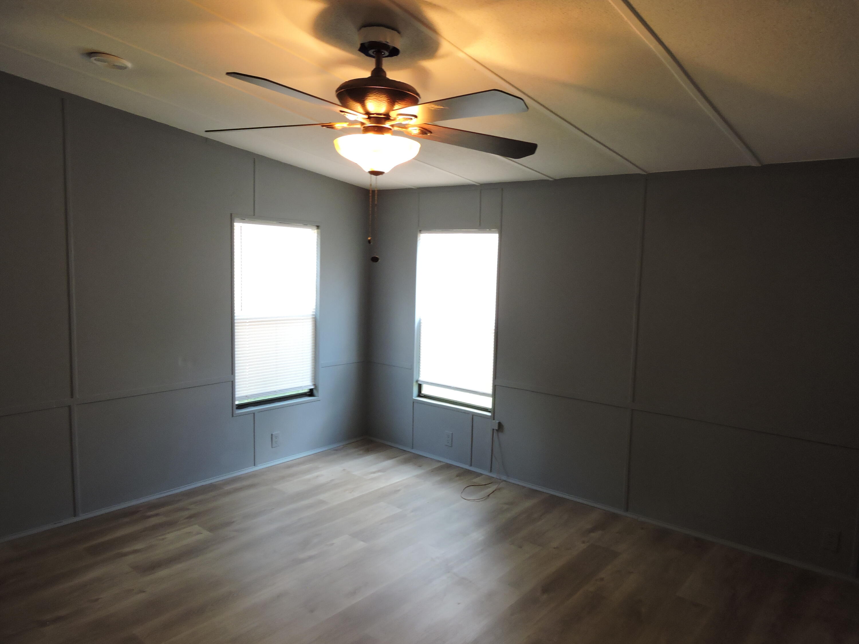 METES & BOUNDS - Residential Lease