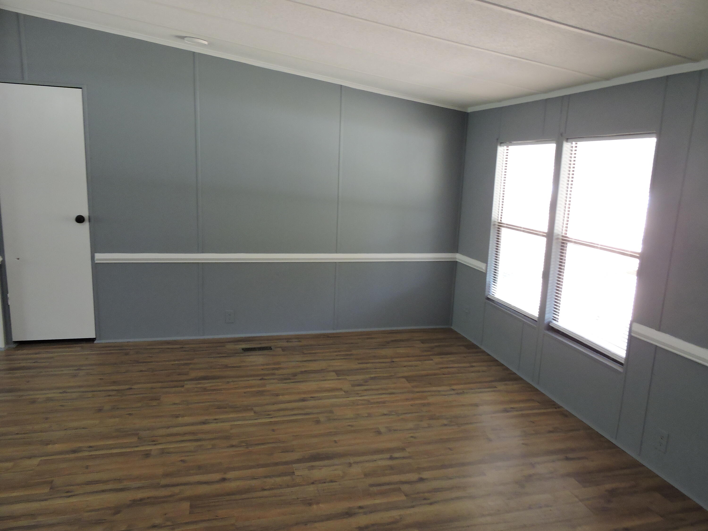 METES & BOUNDS - Residential Lease