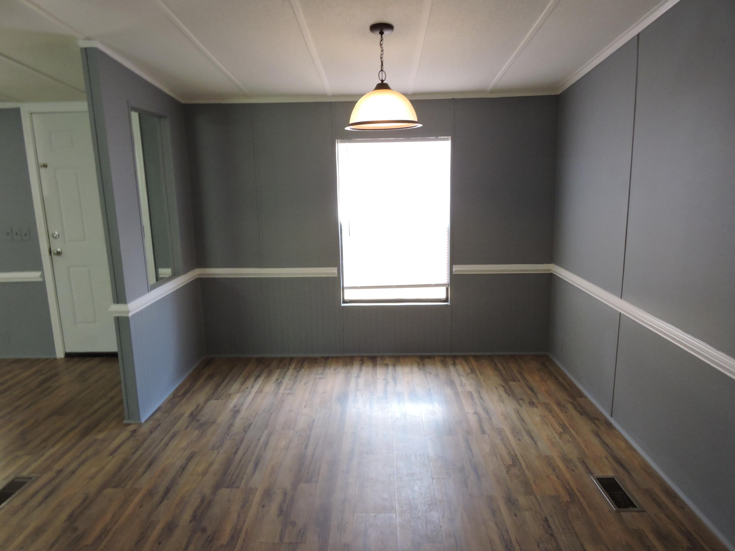 METES & BOUNDS - Residential Lease