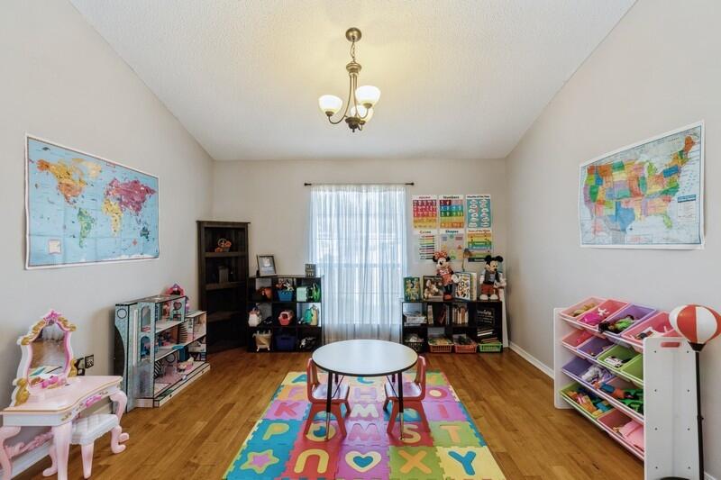 CORONADO VILLAGE PH 3 - Residential