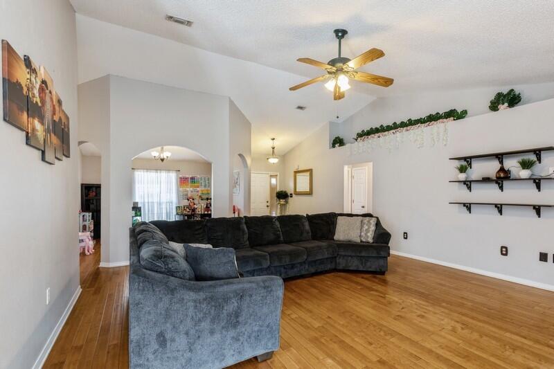 CORONADO VILLAGE PH 3 - Residential