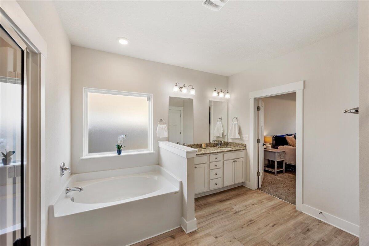 Forest Bay Est All - Residential