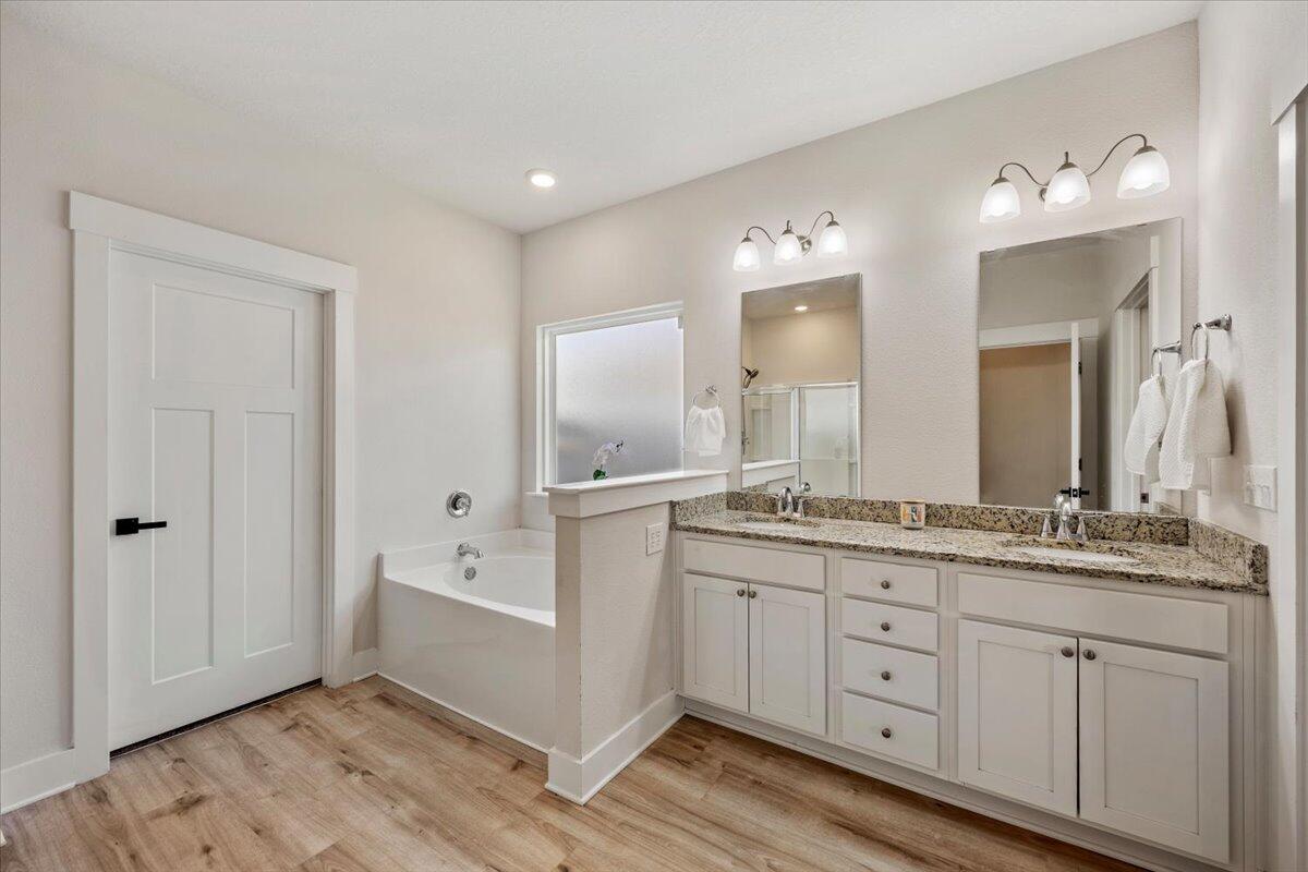 Forest Bay Est All - Residential