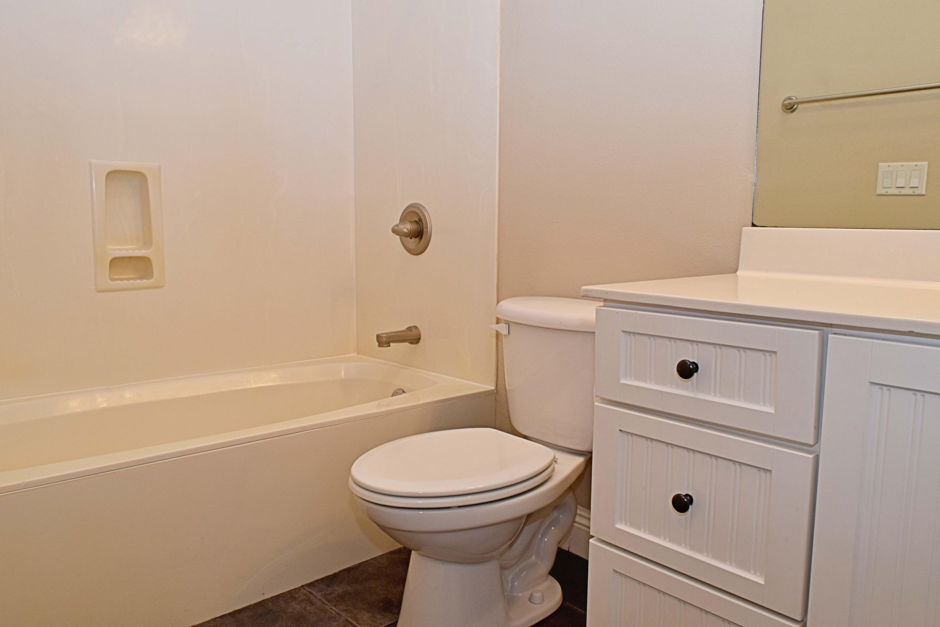 MEDITERRANEAN VILLAGE AT BLUEWATER BAY - Residential