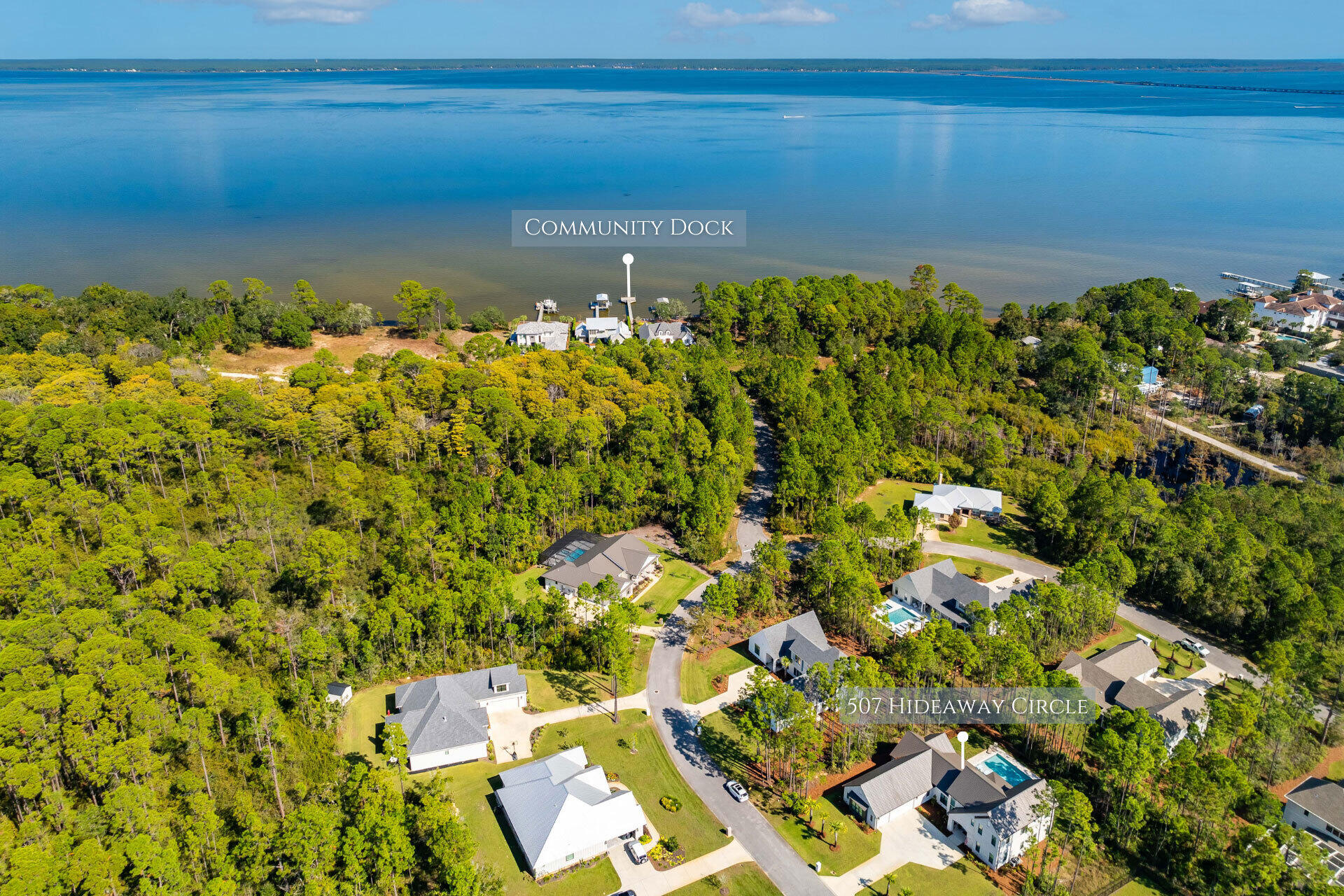 SECLUSION BAY - Residential