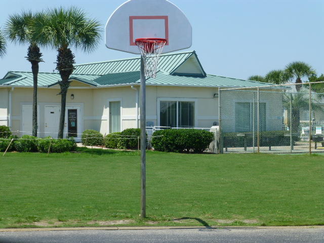 MARAVILLA COTTAGES - Residential