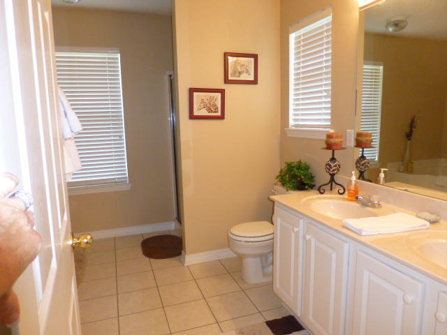 MARAVILLA COTTAGES - Residential