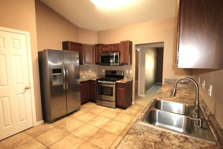 SILVER OAKS PH 2 - Residential