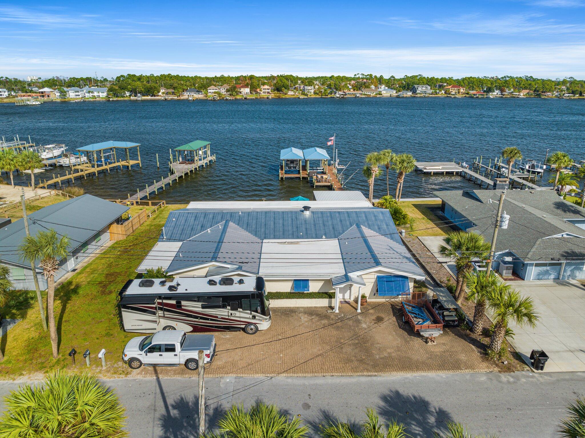 NO RECORDED SUBDIVISION - Residential