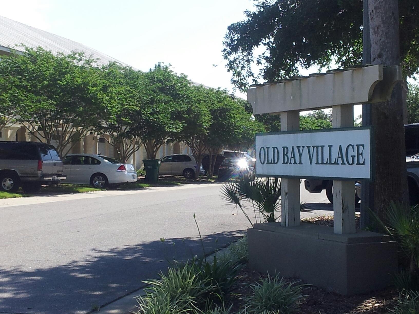 Very nice upscale 3 bedroom, 2 1/2 bath, 1 car garage townhome in central Destin. Close to shopping, schools, restaurants, beaches, parks, etc.. First floor has nine foot ceilings and includes living, dining, kitchen, half bath, and garage. All three bedrooms, two baths, and laundry are upstairs. Master bedroom has master bath with garden tub and large walk-in closet. MANY FEATURES INCLUDING: Granite countertops in kitchen, stainless steel appliances, ceiling fans, crown molding, and 2'' blinds. Has private covered rear patio off living room. Quality construction with Hardi-Board siding, metal roofs, and brick paver driveways & sidewalks. Some exterior maintenance is performed by HOA. Available immediately.
