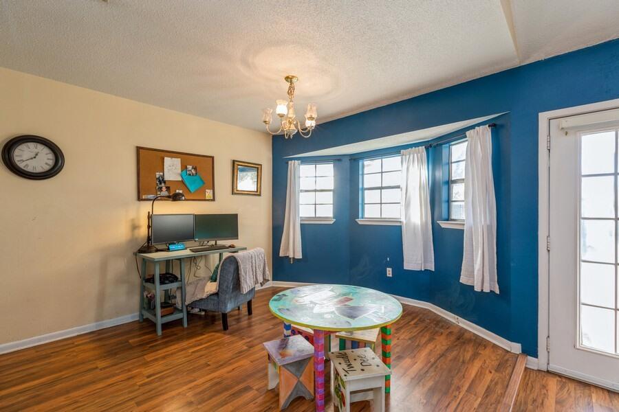 OAKRIDGE MANOR - Residential