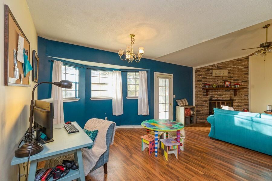 OAKRIDGE MANOR - Residential