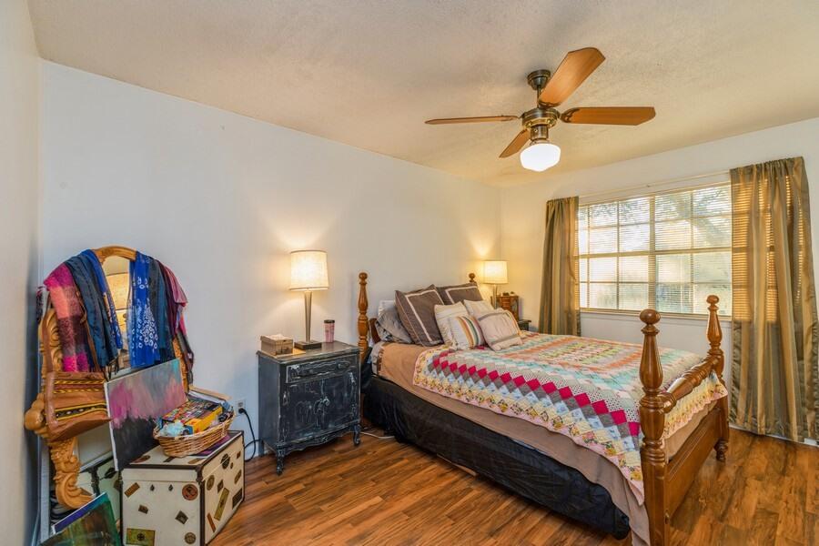 OAKRIDGE MANOR - Residential