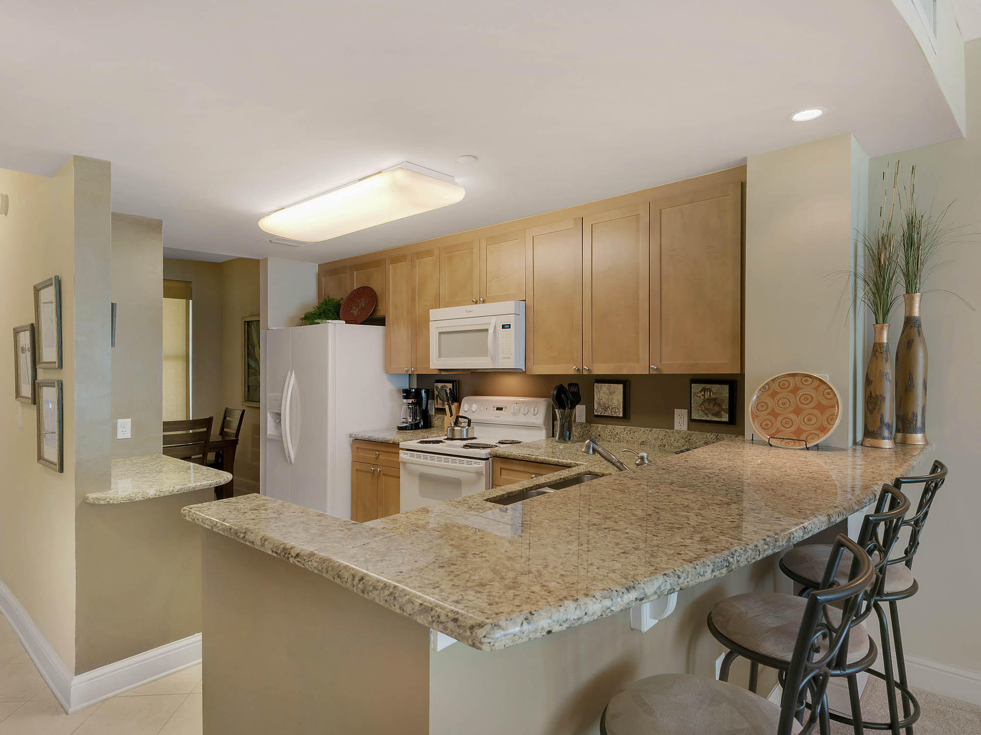 AQUA BEACH SIDE RESORT - Residential