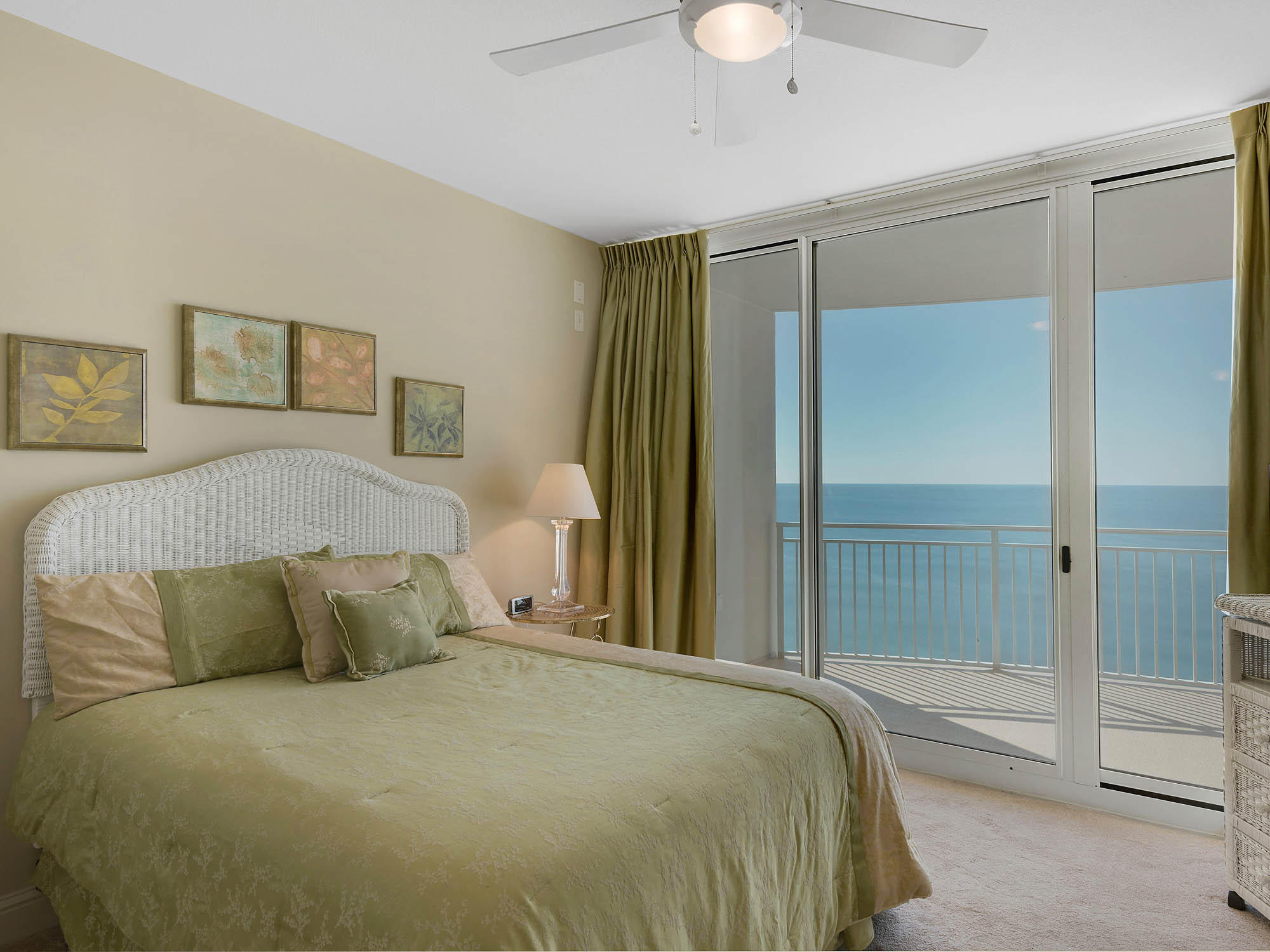 AQUA BEACH SIDE RESORT - Residential