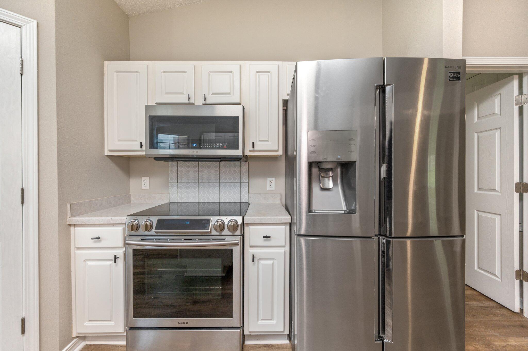 COUNTRYVIEW ESTATES 10TH ADDN - Residential