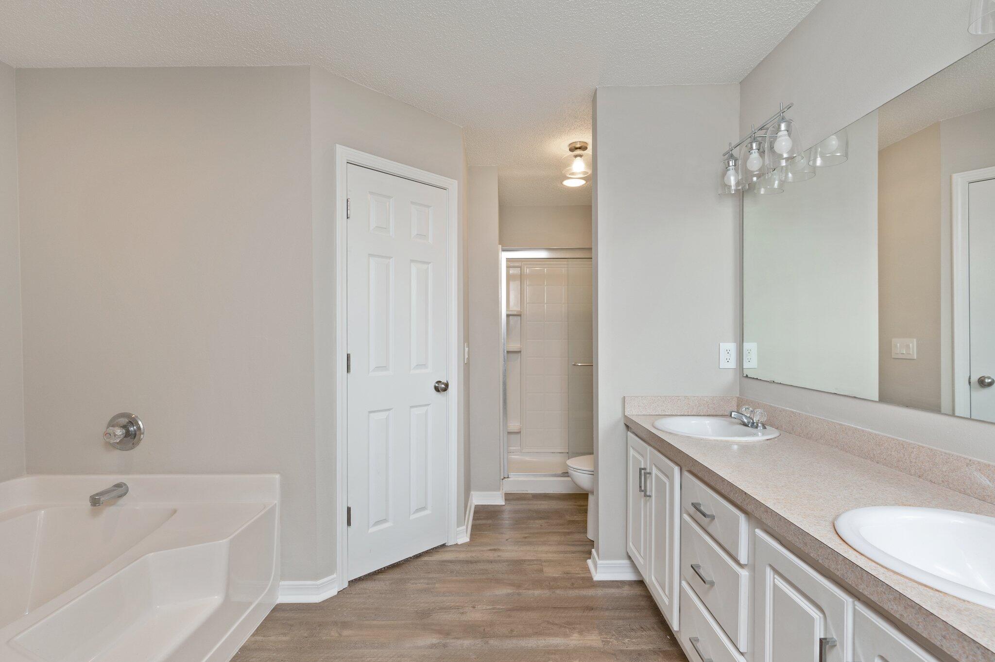 COUNTRYVIEW ESTATES 10TH ADDN - Residential