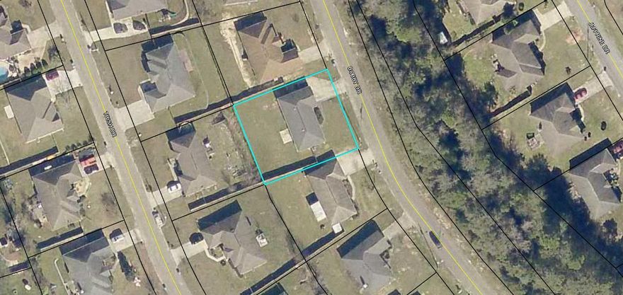 This home is being entered for comps only. The tenants are purchasing the home. The home had a new roof installed in October 2019. HVAC was new in 2013. Extension of Driveway 2012. New carpet in 2013.